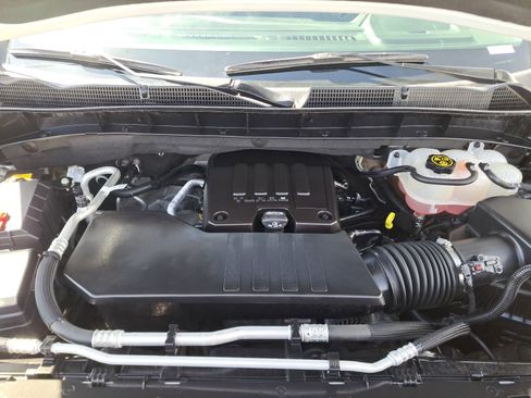 Used 2023 GMC Sierra 1500 SLE image 18