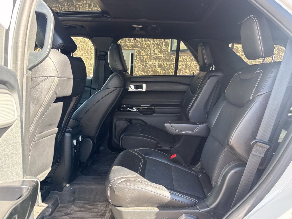 Used 2023 Ford Explorer ST w/ Equipment Group 401A AWD/4WD image 19