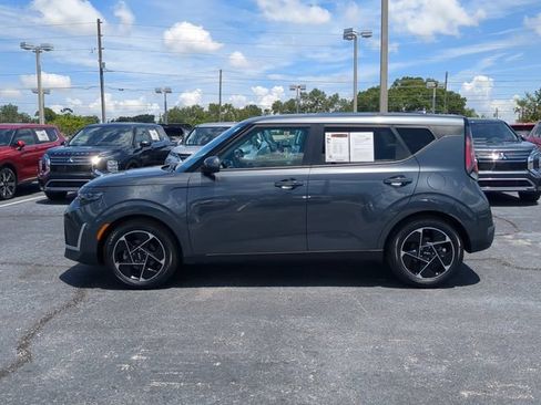 Used 2023 Kia Soul EX FWD image 9