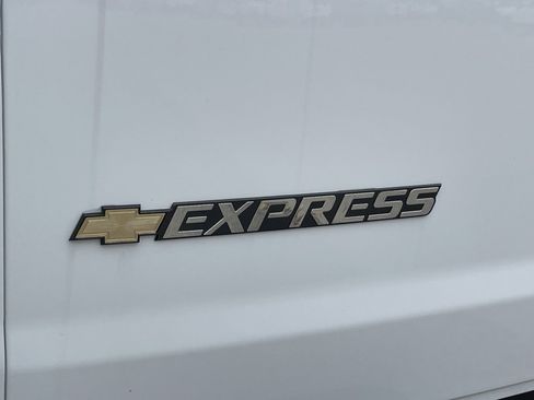 New 2025 Chevrolet Express 2500 Extended w/ Driver Convenience Package image 24