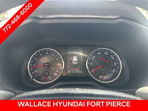 Used 2020 Toyota RAV4 XLE AWD/4WD image 23