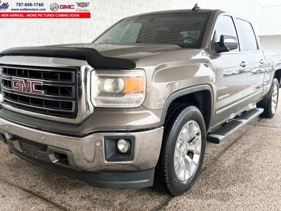Used 2015 GMC Sierra 1500 SLT w/ SLT Crew Cab Value Package