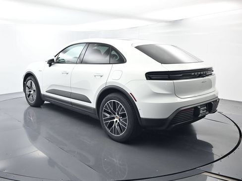 Certified 2025 Porsche Macan Electric RWD image 3