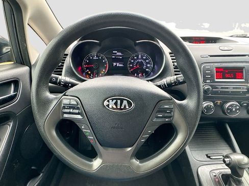 Used 2016 Kia Forte LX image 11