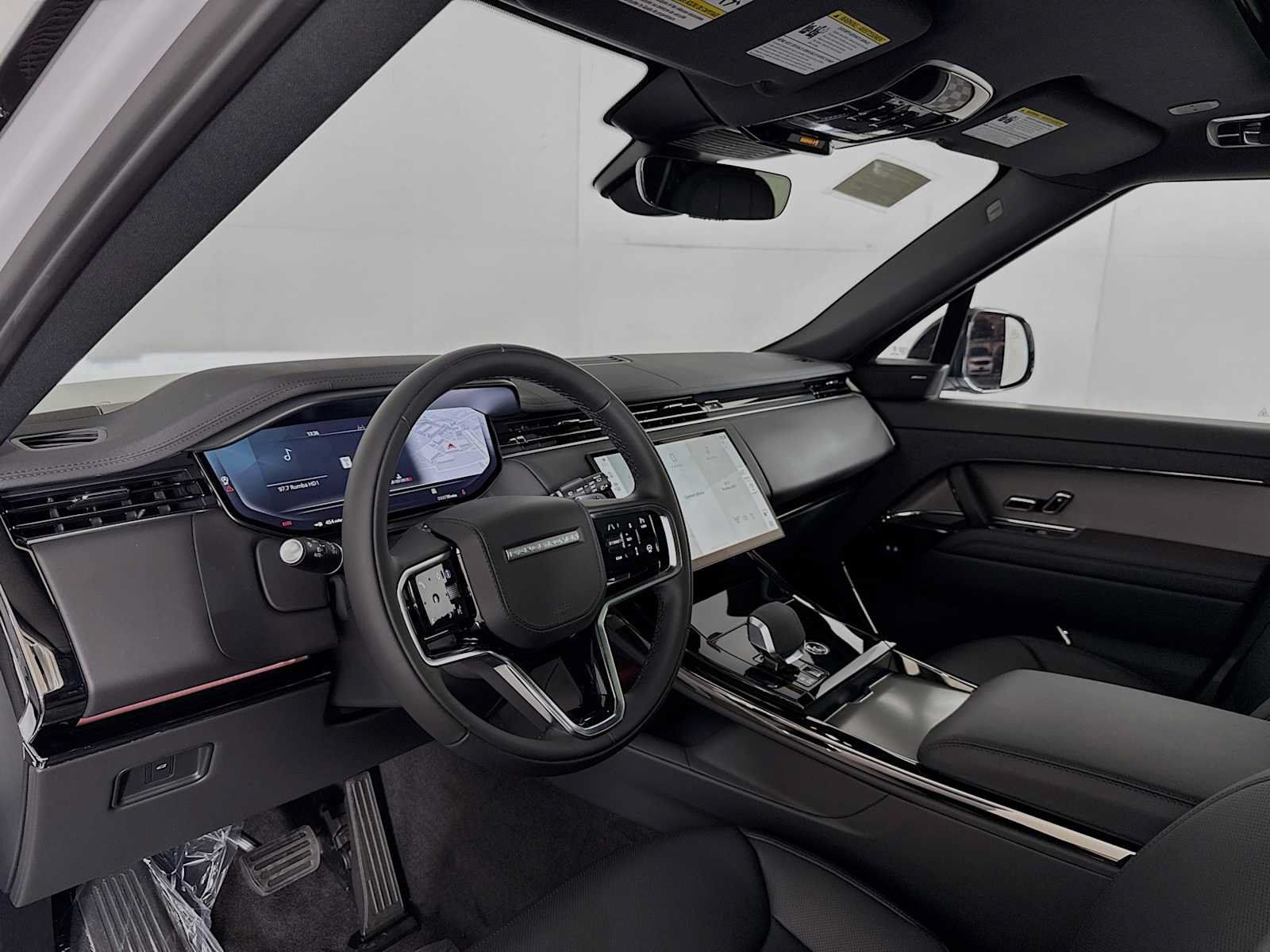 New 2026 Land Rover Range Rover Sport SE AWD/4WD image 9