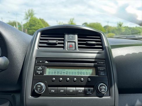 Used 2017 Nissan Versa S Plus FWD image 12