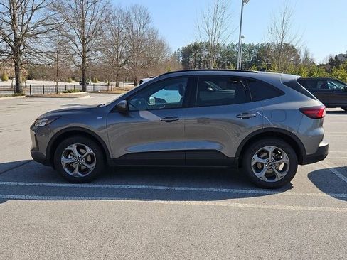 Used 2025 Ford Escape ST-Line Select image 3