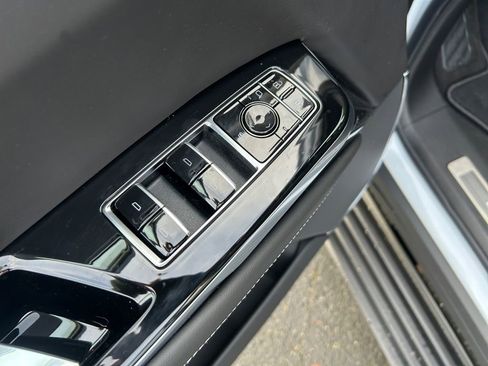 New 2026 Cadillac Escalade Platinum Sport w/ LPO, ONYX Package image 23