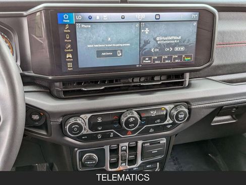 Used 2025 Jeep Wrangler Unlimited Rubicon AWD/4WD image 25