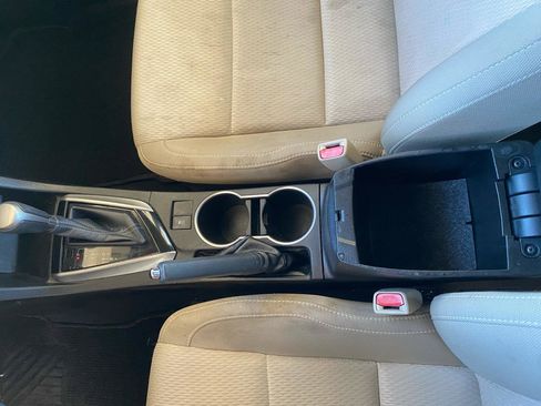 Used 2015 Toyota Corolla LE w/ Protection Package FWD image 18