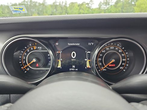 Used 2021 Jeep Wrangler Sport AWD/4WD image 22