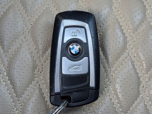 Used 2014 BMW 328i xDrive Sedan AWD/4WD image 28