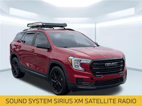 Used 2023 GMC Terrain SLE w/ Driver Convenience Package FWD image 8