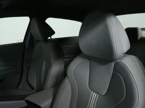 New 2026 Hyundai Elantra Sport image 34