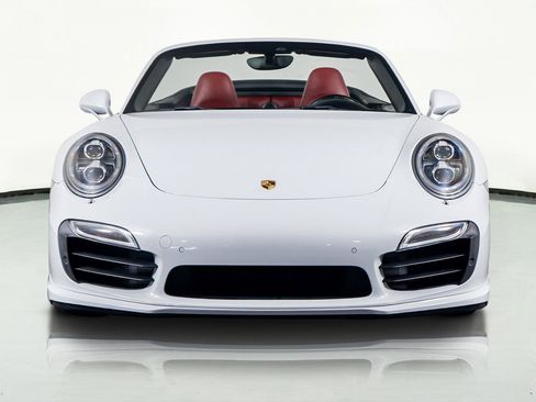 Used 2016 Porsche 911 Turbo S image 12