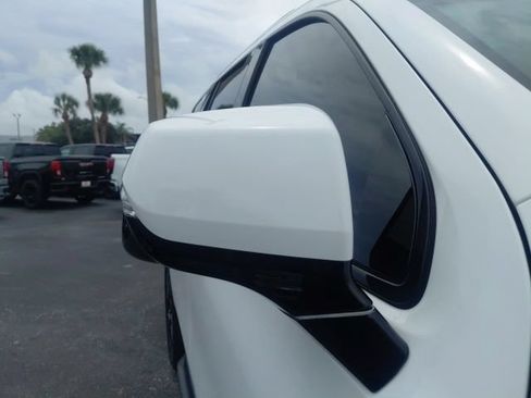 Used 2022 Chevrolet Tahoe RST w/ Luxury Package RWD image 15