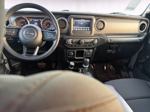 Used 2022 Jeep Gladiator Sport w/ Trailer Tow Package image 10