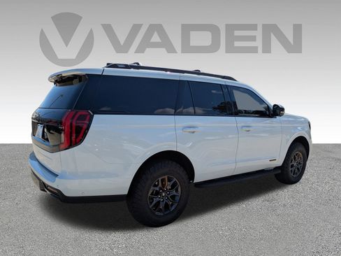 Used 2025 Ford Expedition Tremor AWD/4WD image 28