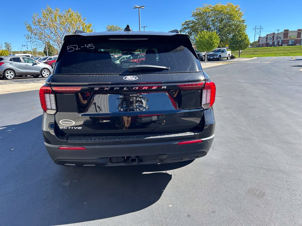 New 2027 Ford Explorer Active AWD/4WD image 5