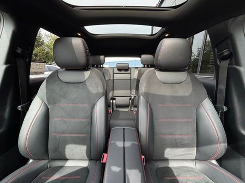 Certified 2021 Mercedes-Benz GLB 250 4MATIC image 52