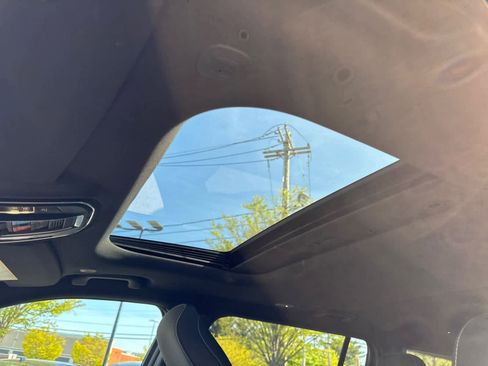 New 2025 Jeep Grand Cherokee L Laredo image 14