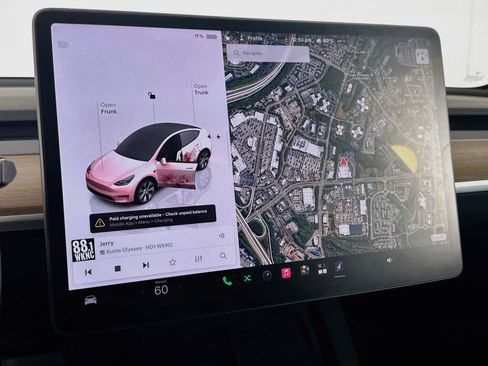 Used 2023 Tesla Model Y Long Range AWD/4WD image 21