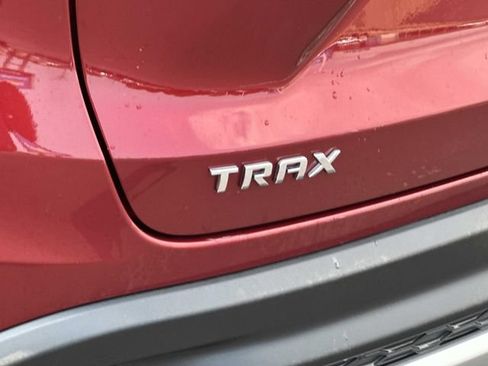 Certified 2024 Chevrolet Trax LT w/ Driver Confidence Package FWD image 29
