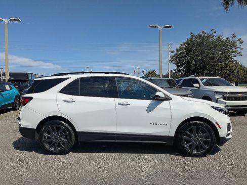 Used 2024 Chevrolet Equinox RS FWD image 2