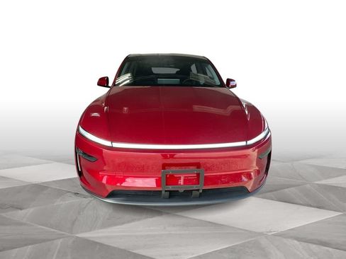 Used 2026 Tesla Model Y AWD image 3