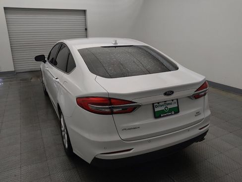 Used 2019 Ford Fusion SE FWD image 6