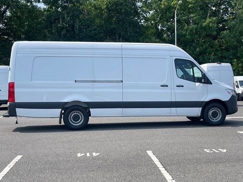 New 2026 Mercedes-Benz Sprinter 2500 image 3