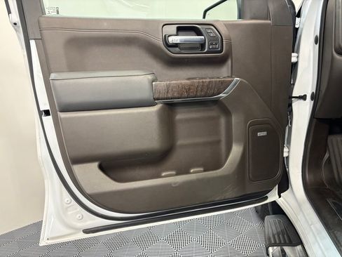 Used 2021 GMC Sierra 1500 Denali w/ Driver Alert Package II AWD/4WD image 25