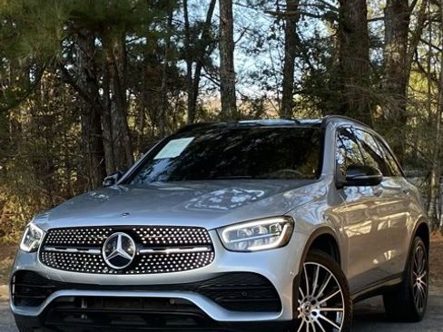 Used 2022 Mercedes-Benz GLC 300 GLC 300 w/ AMG Line image 1