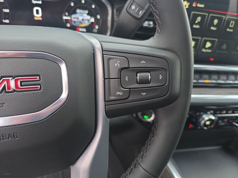 New 2026 GMC Sierra 3500 SLT w/ SLT Convenience Package image 21