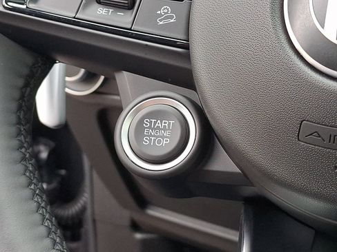 New 2025 Alfa Romeo Stelvio Sprint AWD/4WD image 21