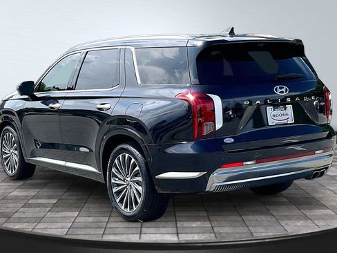 Used 2024 Hyundai Palisade Calligraphy AWD/4WD image 3