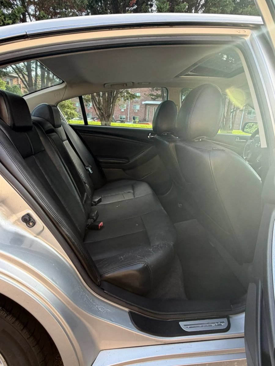 Used 2010 Nissan Altima 2.5 SL w/ SL Pkg FWD image 11
