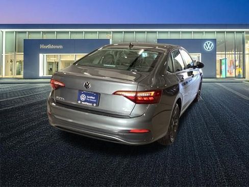 Used 2023 Volkswagen Jetta SE w/ Panoramic Sunroof Package FWD image 25