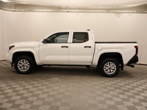 Used 2024 Toyota Tacoma SR w/ SR Upgrade Package AWD/4WD image 2