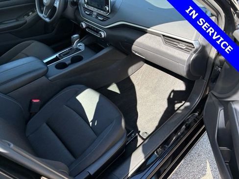 Used 2025 Nissan Altima 2.5 S image 24