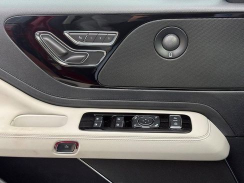 New 2026 Lincoln Aviator Reserve image 18
