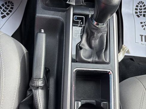 Used 2017 Toyota Tacoma SR5 image 20