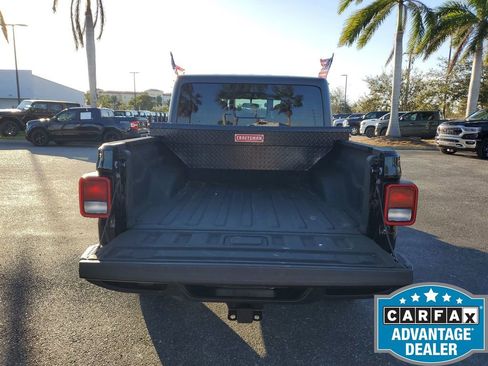 Used 2023 Jeep Gladiator Willys image 23