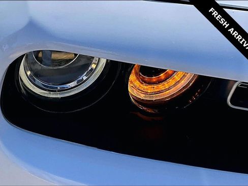 Used 2019 Dodge Challenger R/T image 29