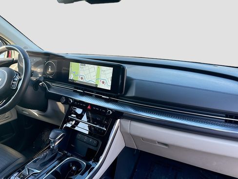 Used 2024 Kia Carnival SX Prestige image 31