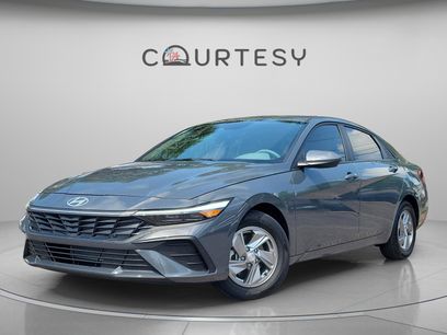 Certified 2025 Hyundai Elantra SE w/ Cargo Package