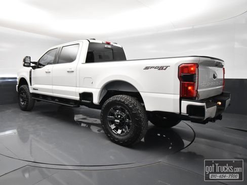 Used 2024 Ford F250 Lariat w/ Sport Appearance Package image 5