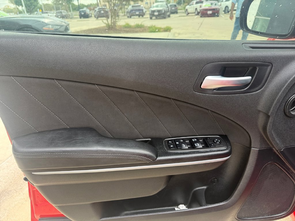 Used 2023 Dodge Charger SXT RWD image 11