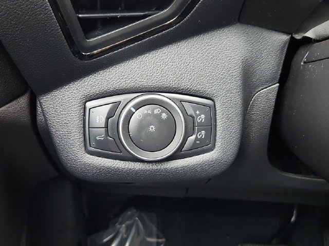 Used 2018 Ford Escape Titanium FWD image 38