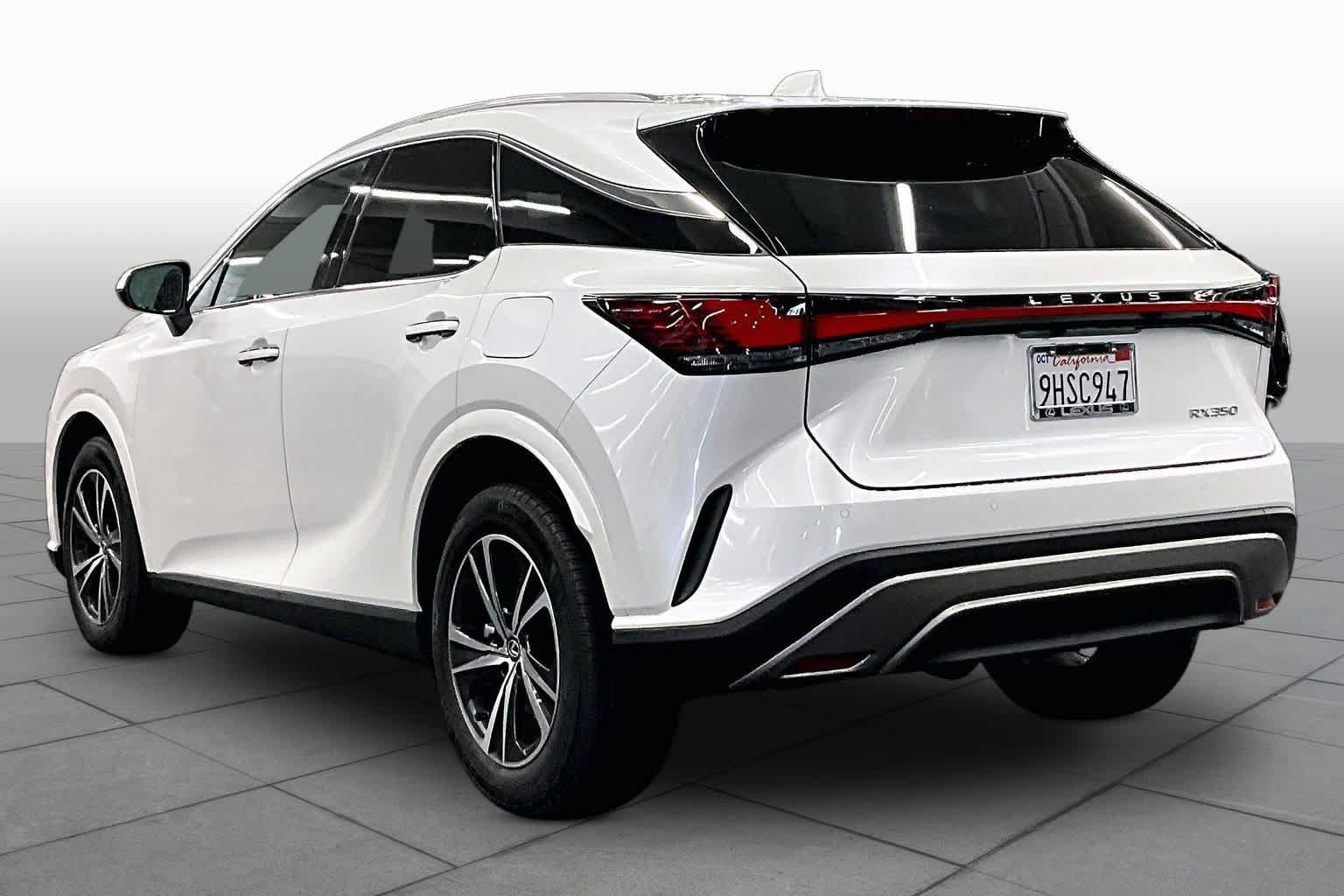 Used 2024 Lexus RX 350 Premium w/ Convenience Package FWD image 11
